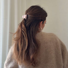 Emi Clip pale blush