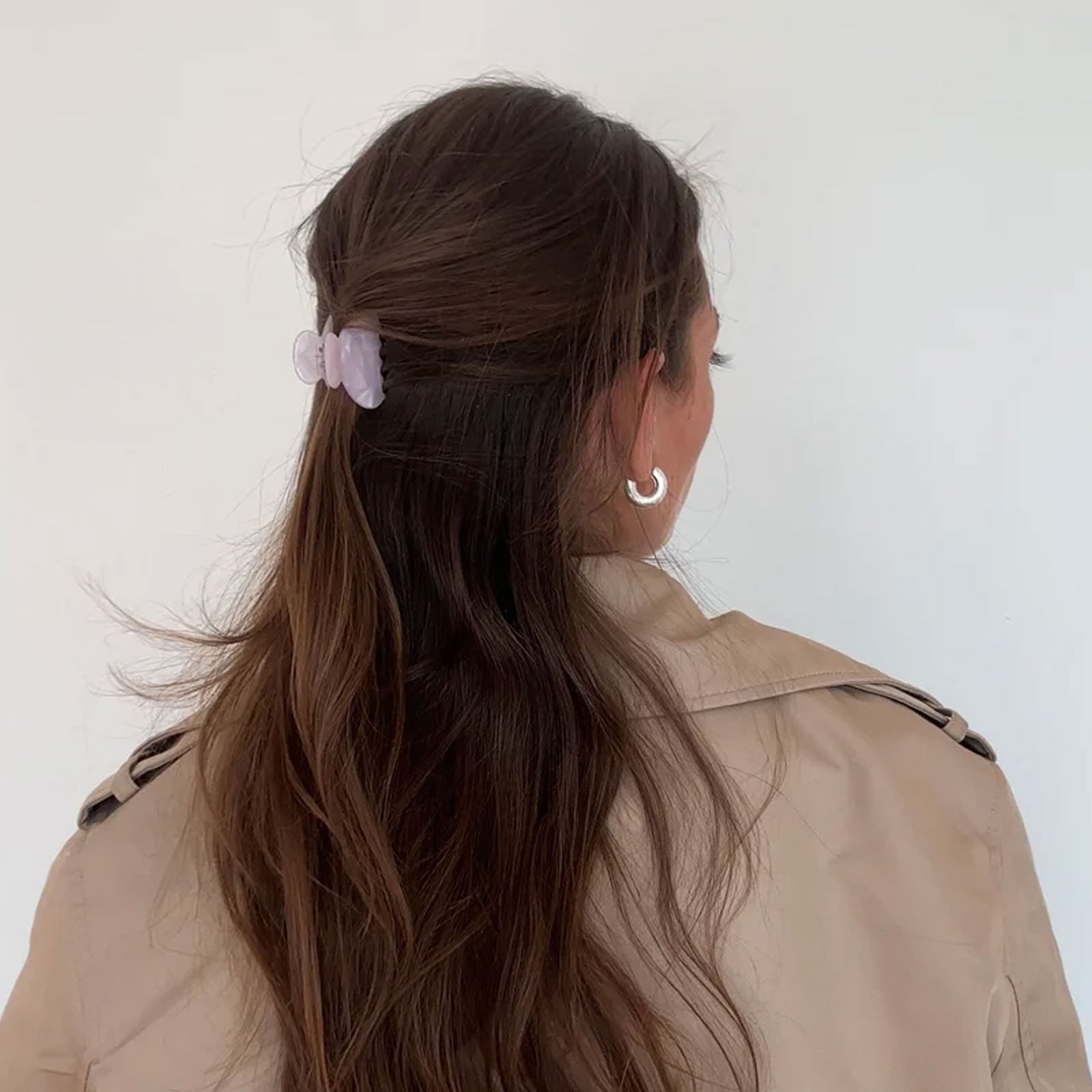 Emi Clip spring blush Jona the label