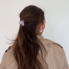 Emi Clip spring blush Jona the label