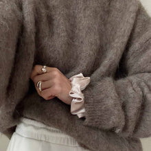 Everyday Scrunchie beige silk Jona the label