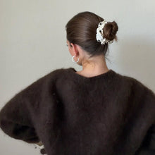 Everyday Scrunchie polka dots Jona the label