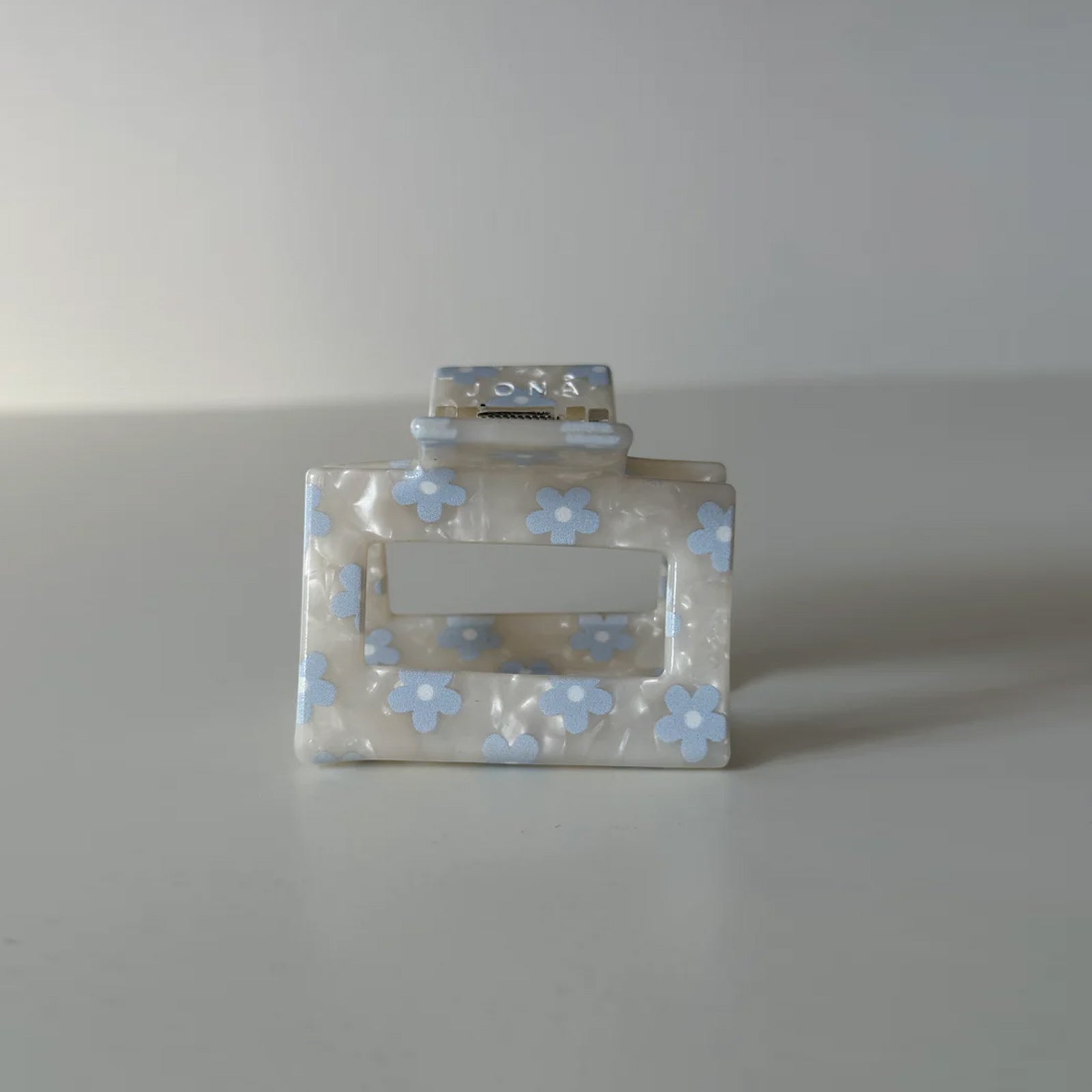 Josefin Clip blue flowers Jona the label