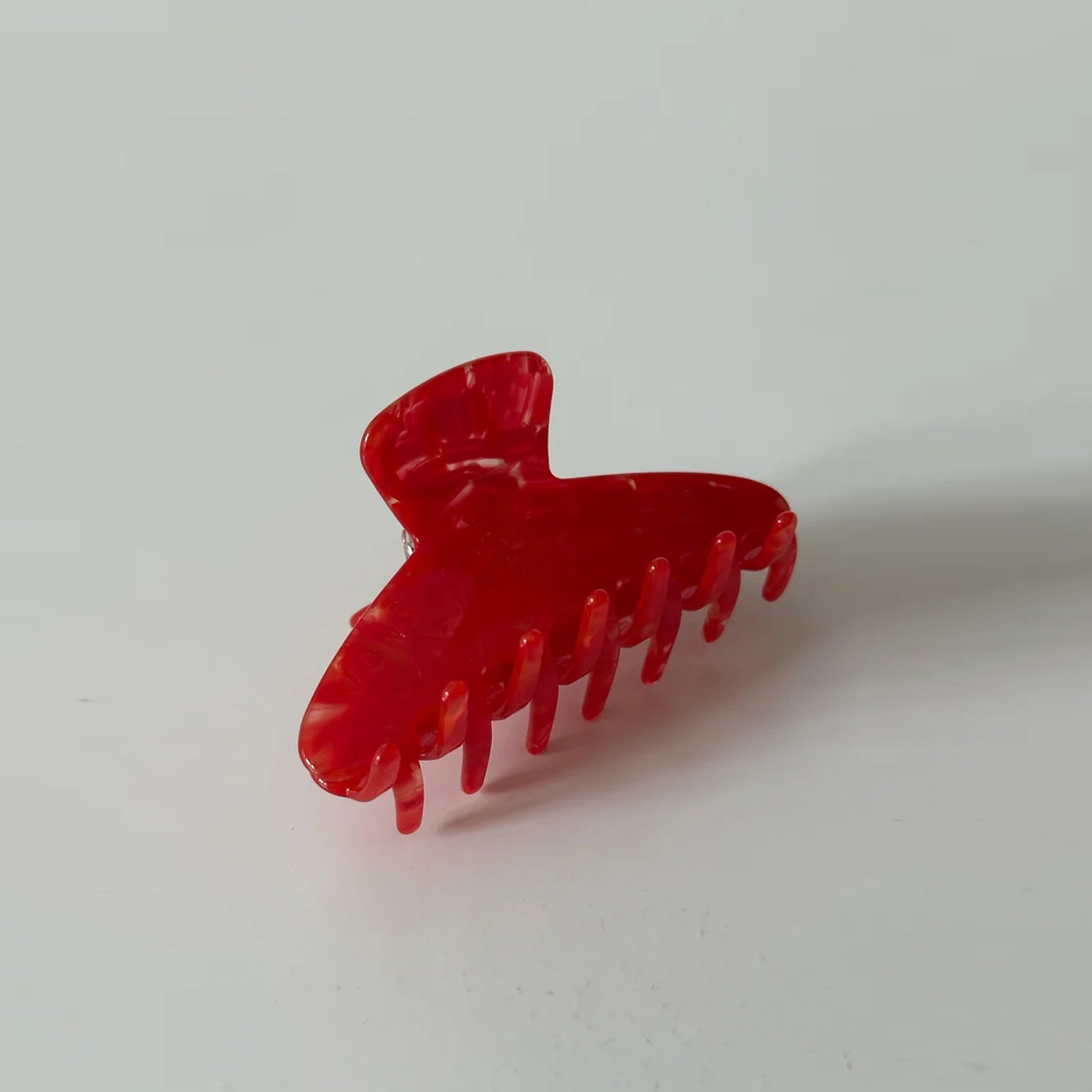 Line Clip candy red Jona the label