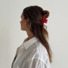 Line Clip candy red Jona the label