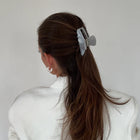 Line Clip foggy grey Jona the label
