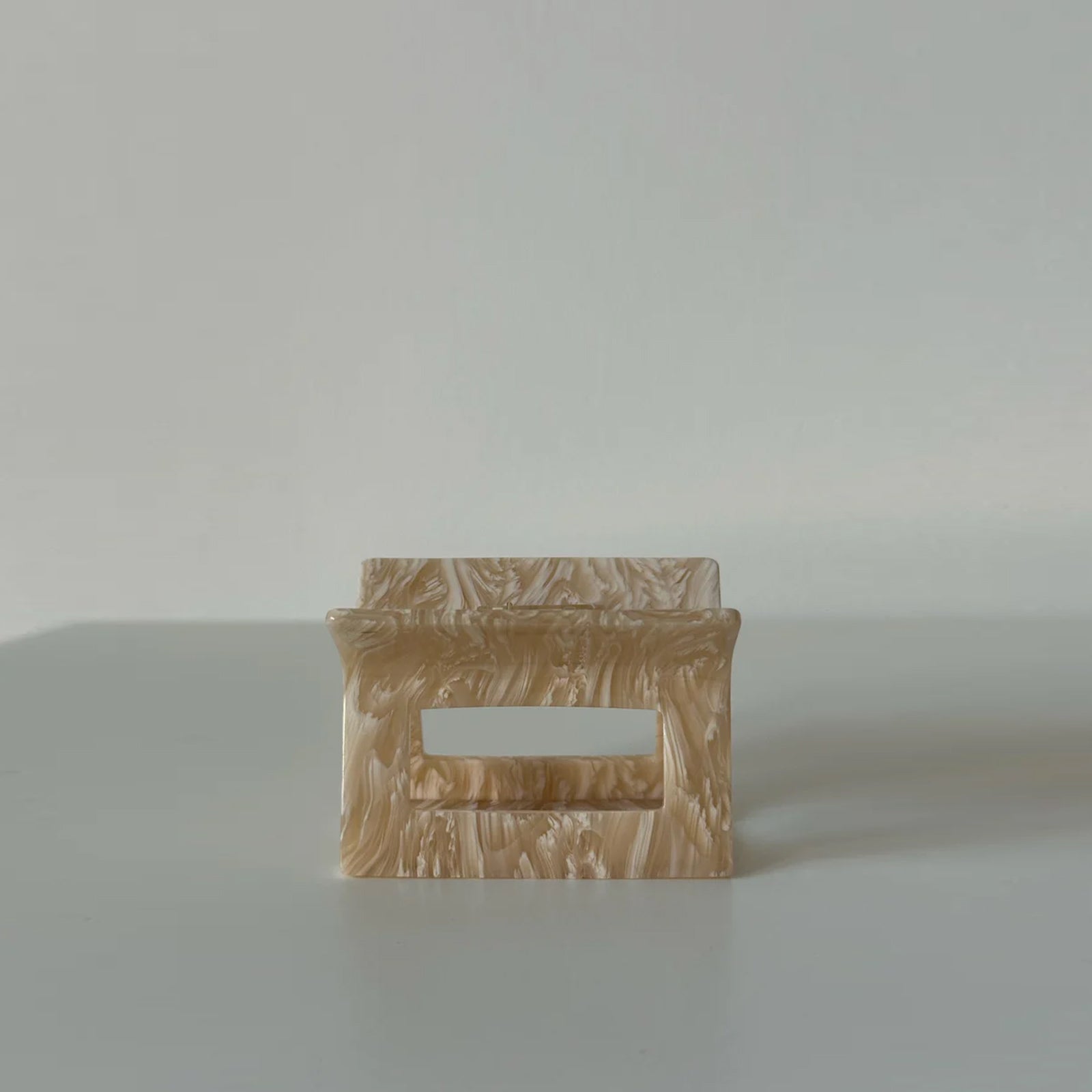 Elsa Clip camel swirl Jona the label