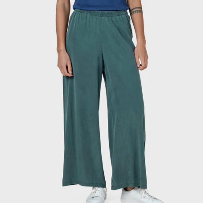 Lenora Pants moss green Klitmøller Collective