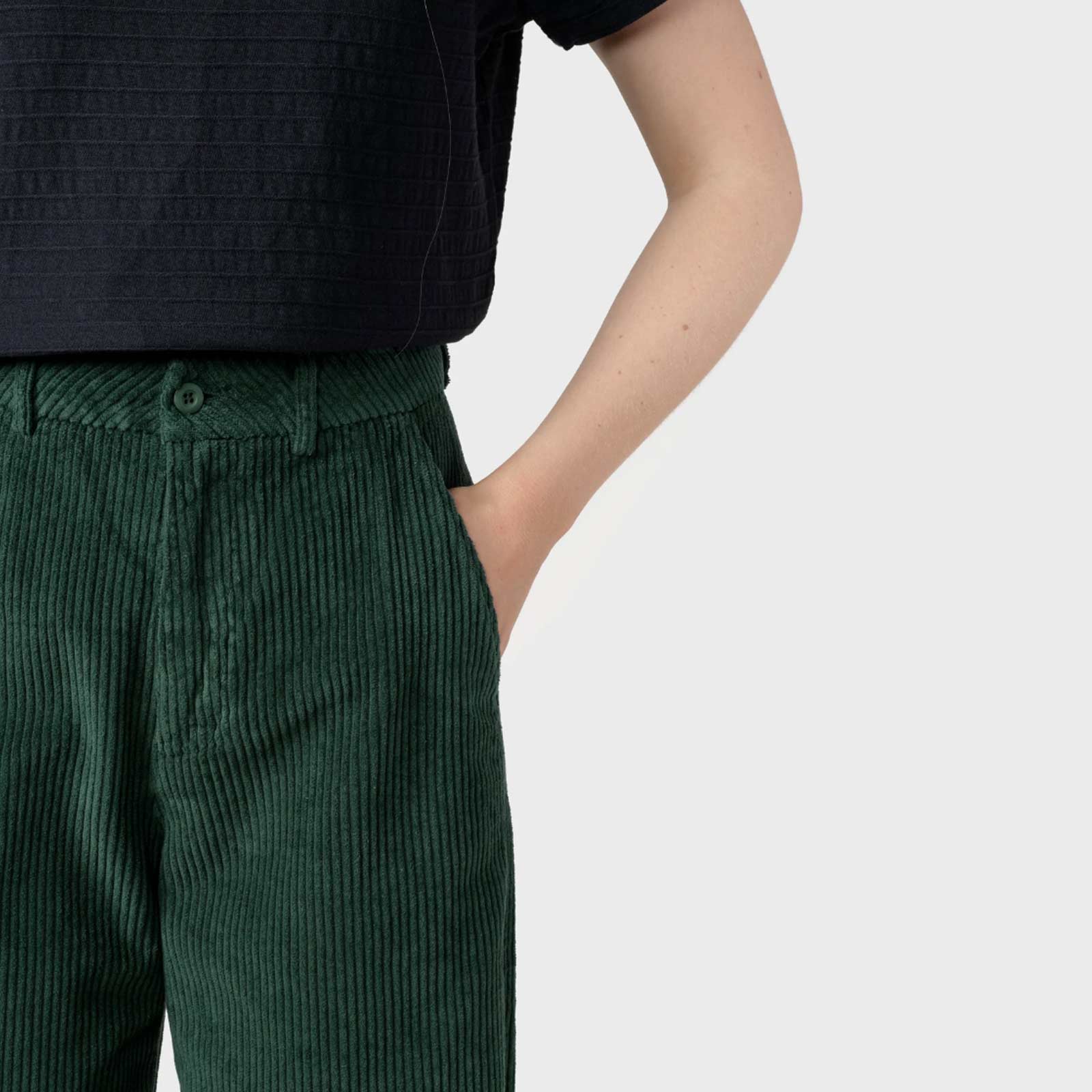 Lydia Jumbo Corduroy Pants moss green Klitmøller Collective