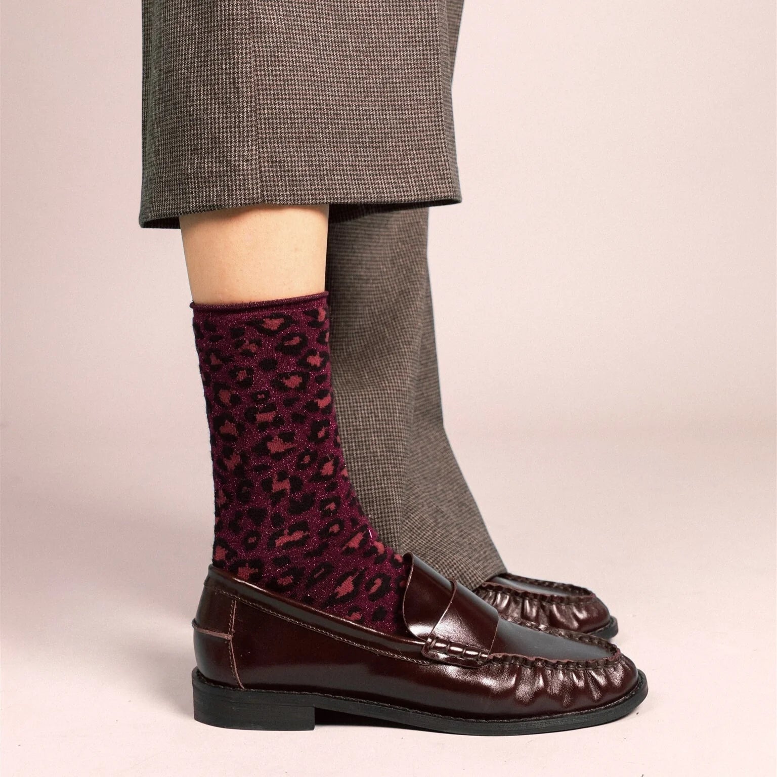 Leopard Lurex Socks burgundy Klue Accessories
