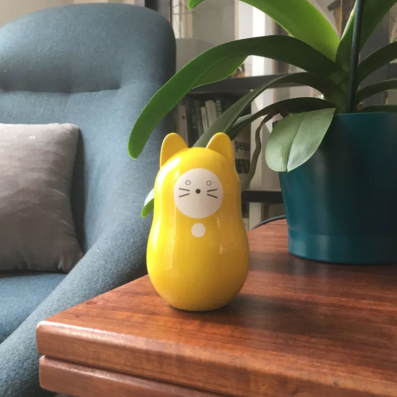 Daruma-Neko dinero del bueno (amarillo) Libero Products