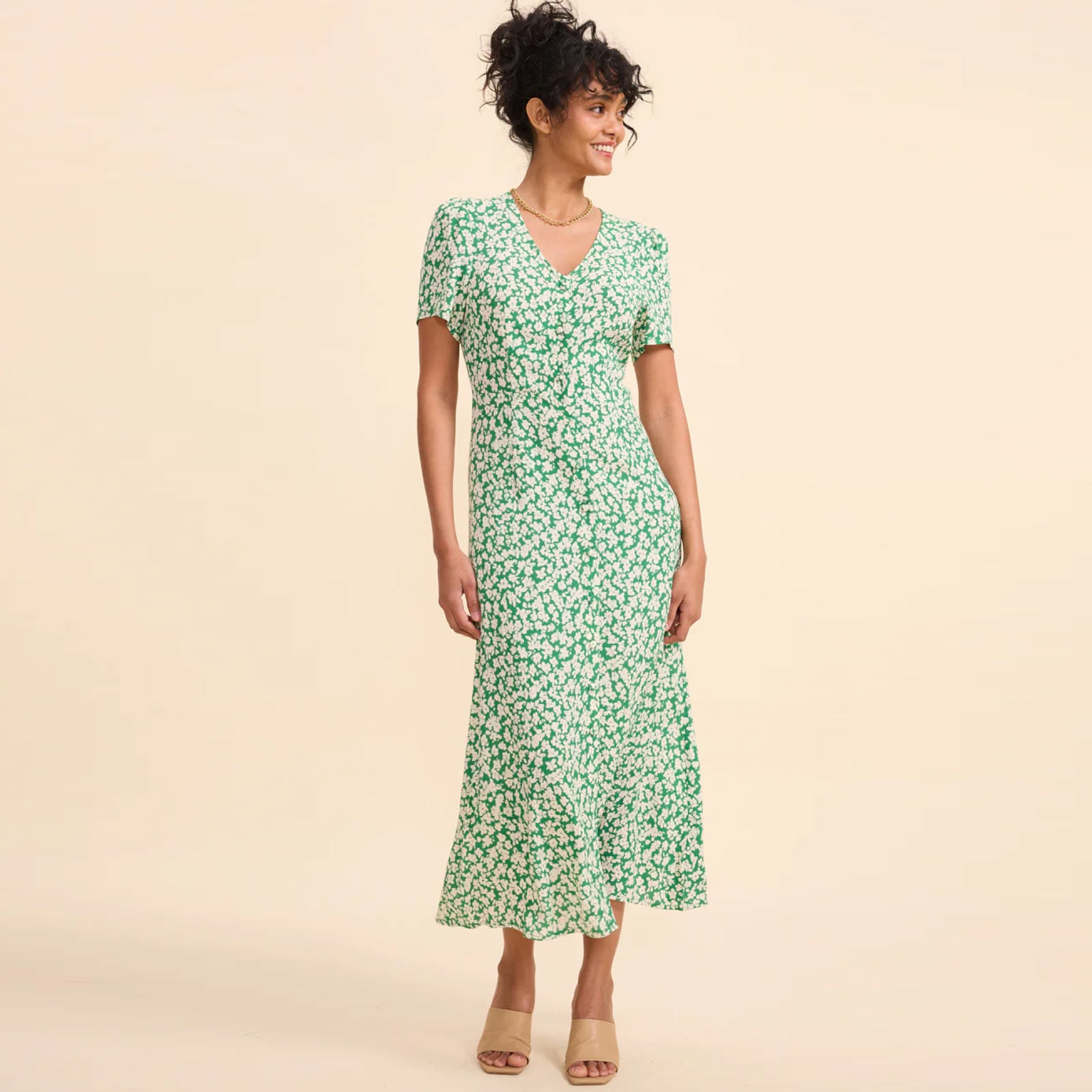 Galadriel Dress miniflowers