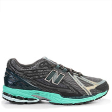 U19068 O6 black metallic/deep end New Balance
