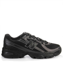 U740  BO2 black