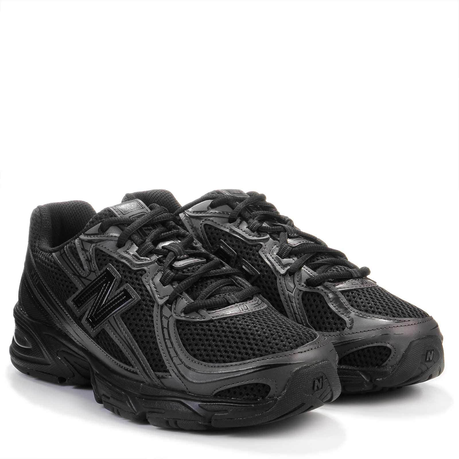 U740  BO2 black