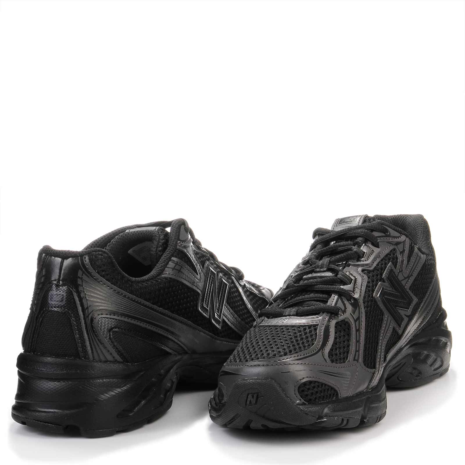 U740  BO2 black