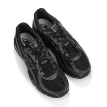 U740  BO2 black