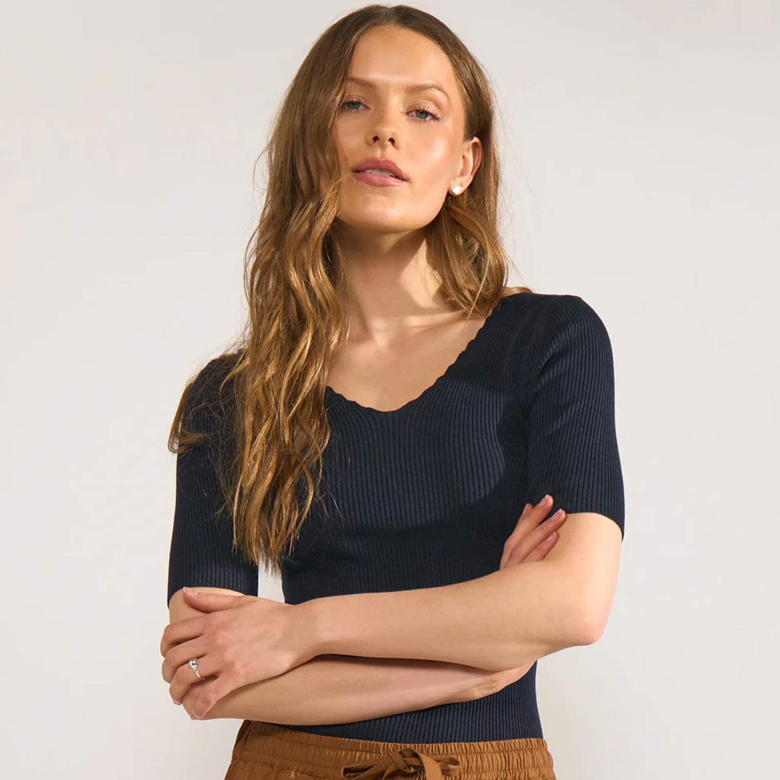 Nuayelet Cropped Pullover salute