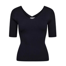 Nuayelet Cropped Pullover salute