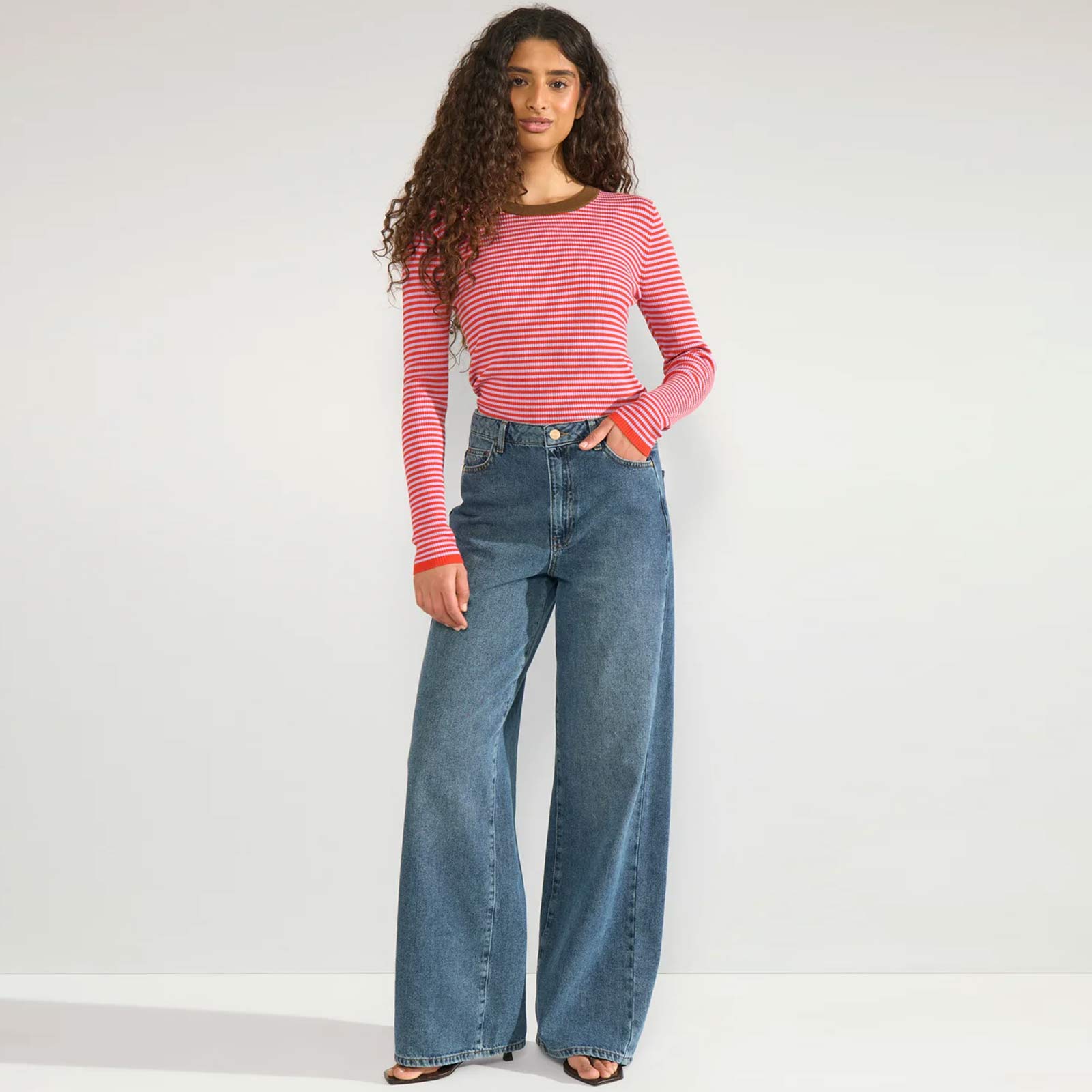 Nufilina Pullover purple rose