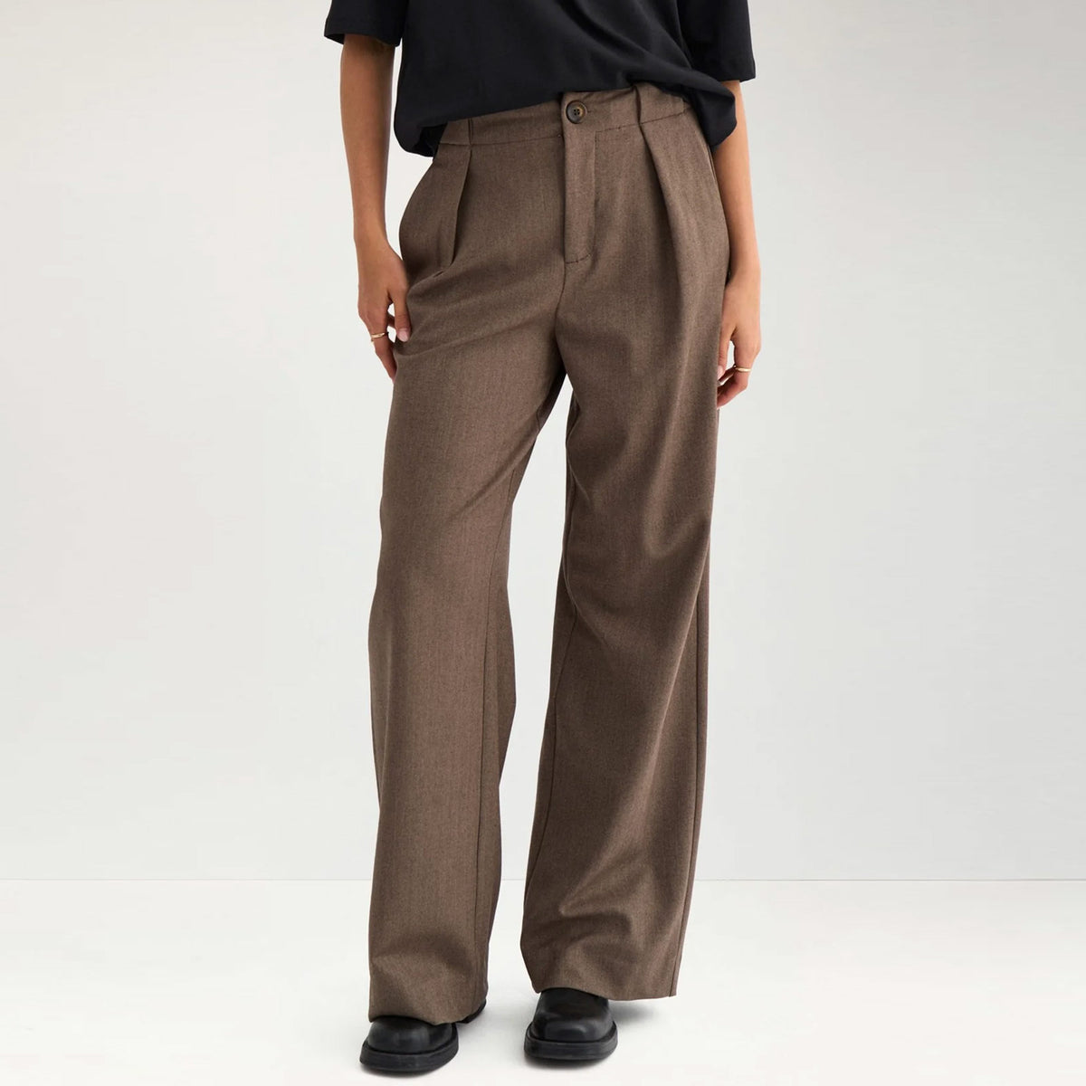 Nulippa Straight Pants chocolate plum