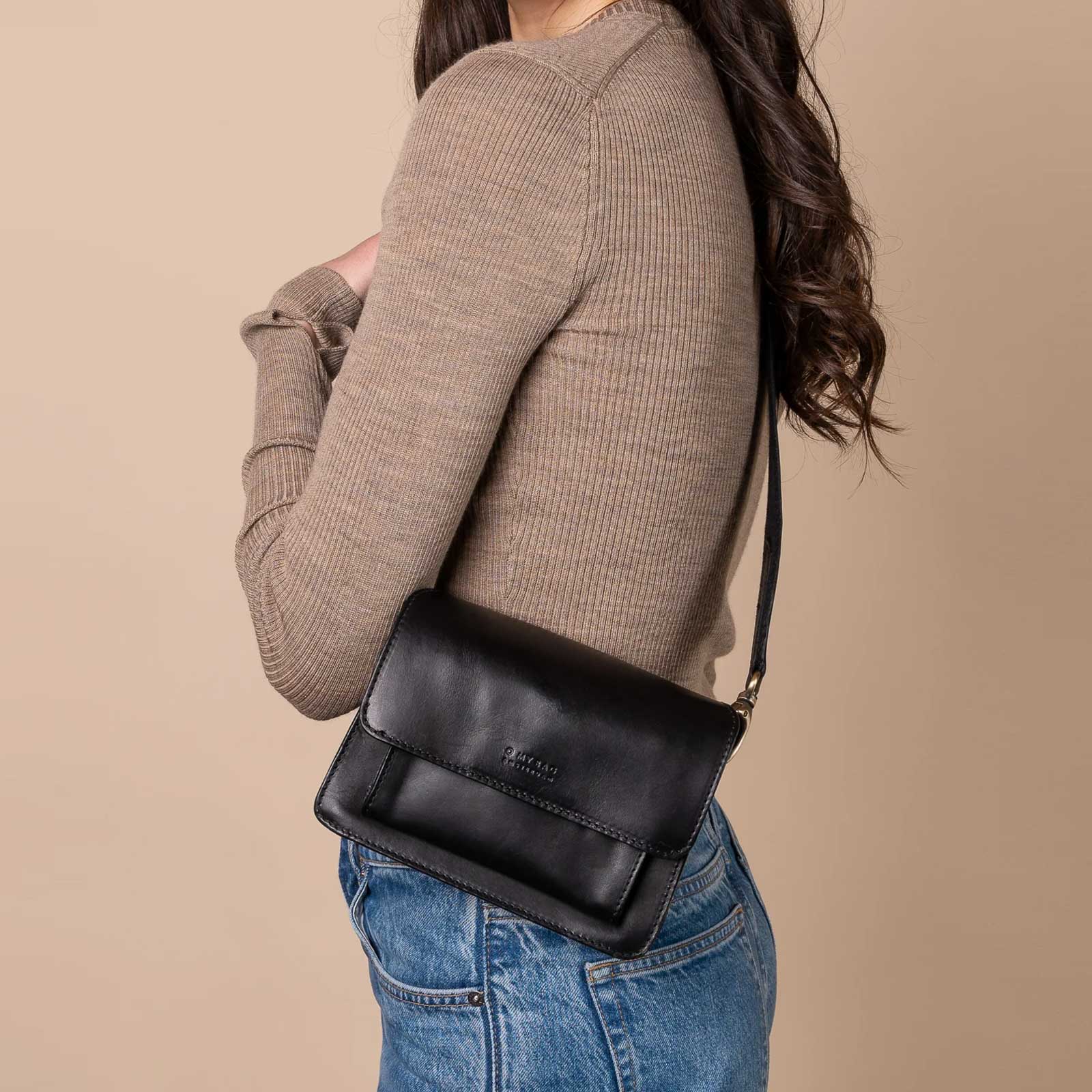 Harper Mini Classic Leather Bag black