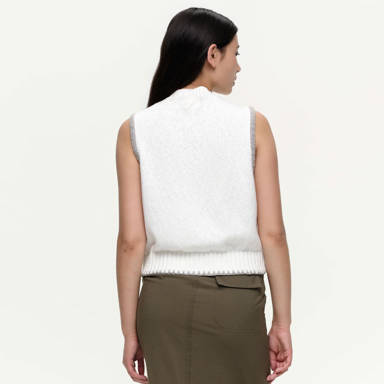 Kaata Sleeveless Cardigan off white Our Sister