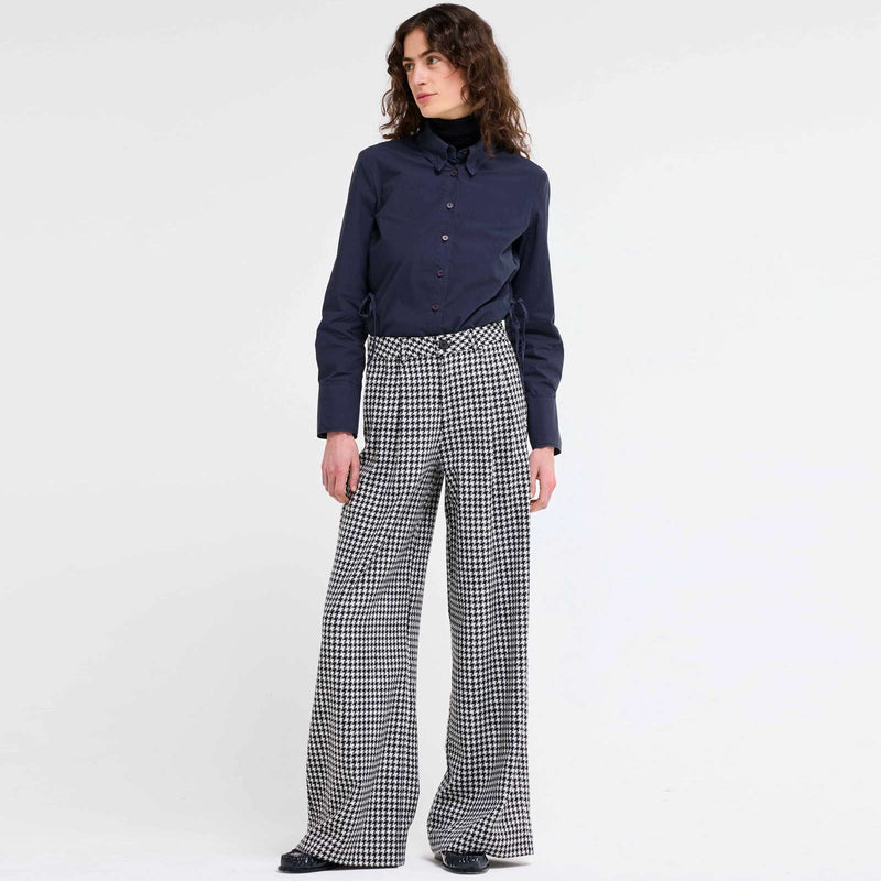 Pansmokey W Pants black/white Our Sister