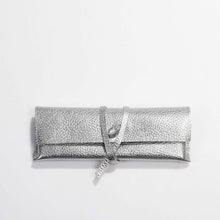Paris Pouch metallic silver Papoutsi! leather goods