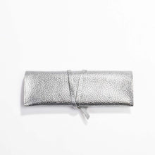 Paris Pouch metallic silver Papoutsi! leather goods