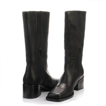 Martina Square Leather Boots black