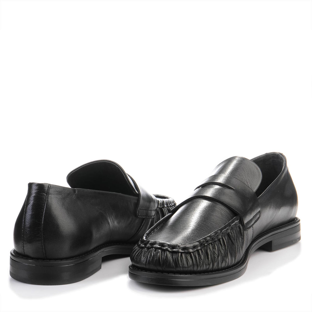 Whisper Leather Loafer black