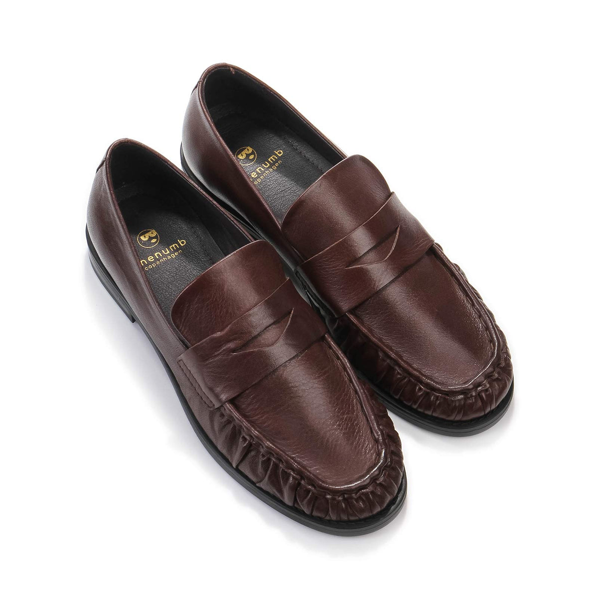 Whisper Leather Loafer ebony