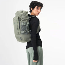 Blok Medium Backpack desert sage