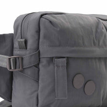 Tetrik Large crinkle grey pinqponq
