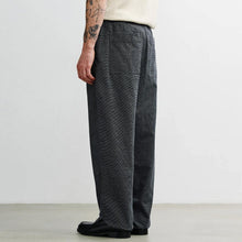 Pleated Wide Pant spotted black