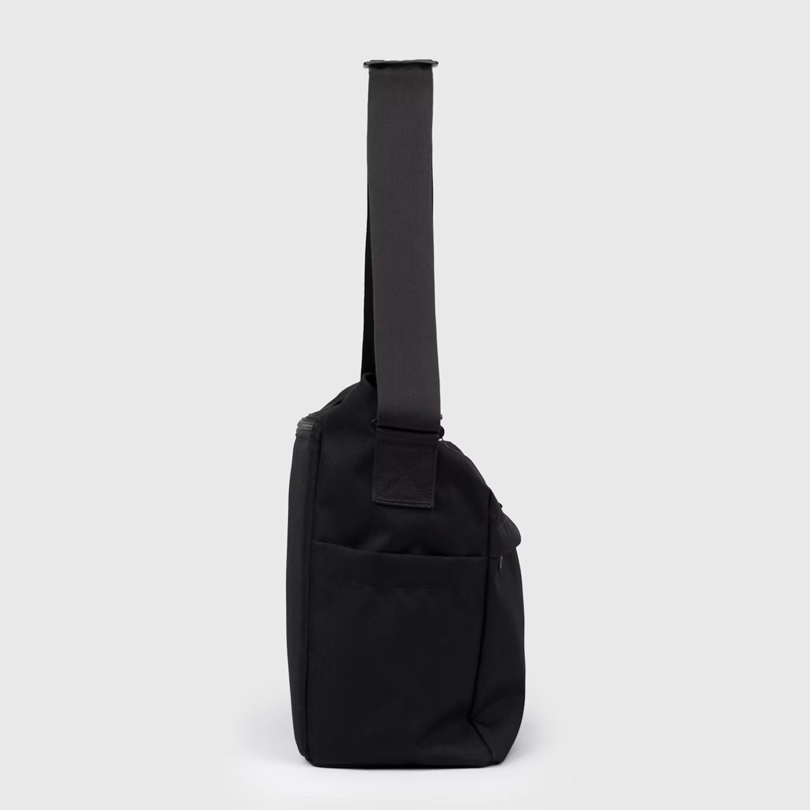 Icon Messenger Bag black Sandqvist