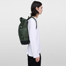 Icon Rolltop Backpack L dawn green/dark brown leather Sandqvist