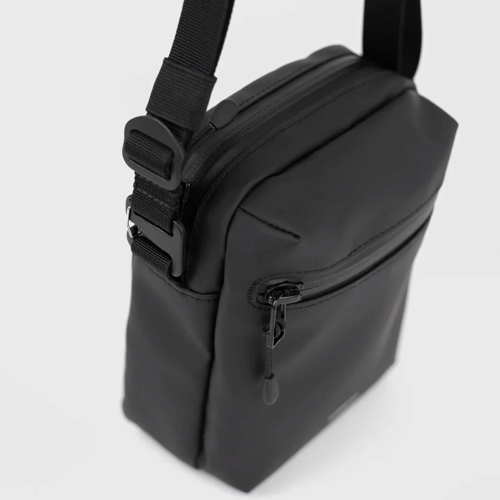 Stream Shoulder Bag black