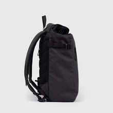 Stream Slim Rolltop Backpack M black Sandqvist
