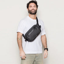 Stream Sling Crossbody Bag black Sandqvist