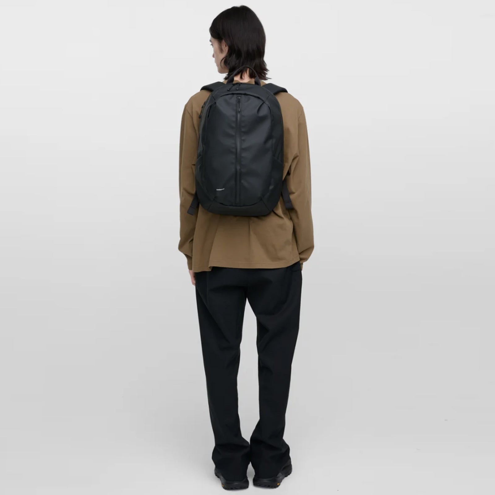 Stream Zipper Backpack 16" black Sandqvist