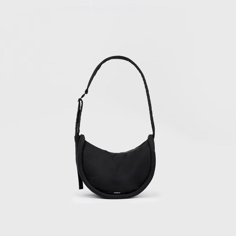 Curve Half Moon Bag Mini black Sandqvist