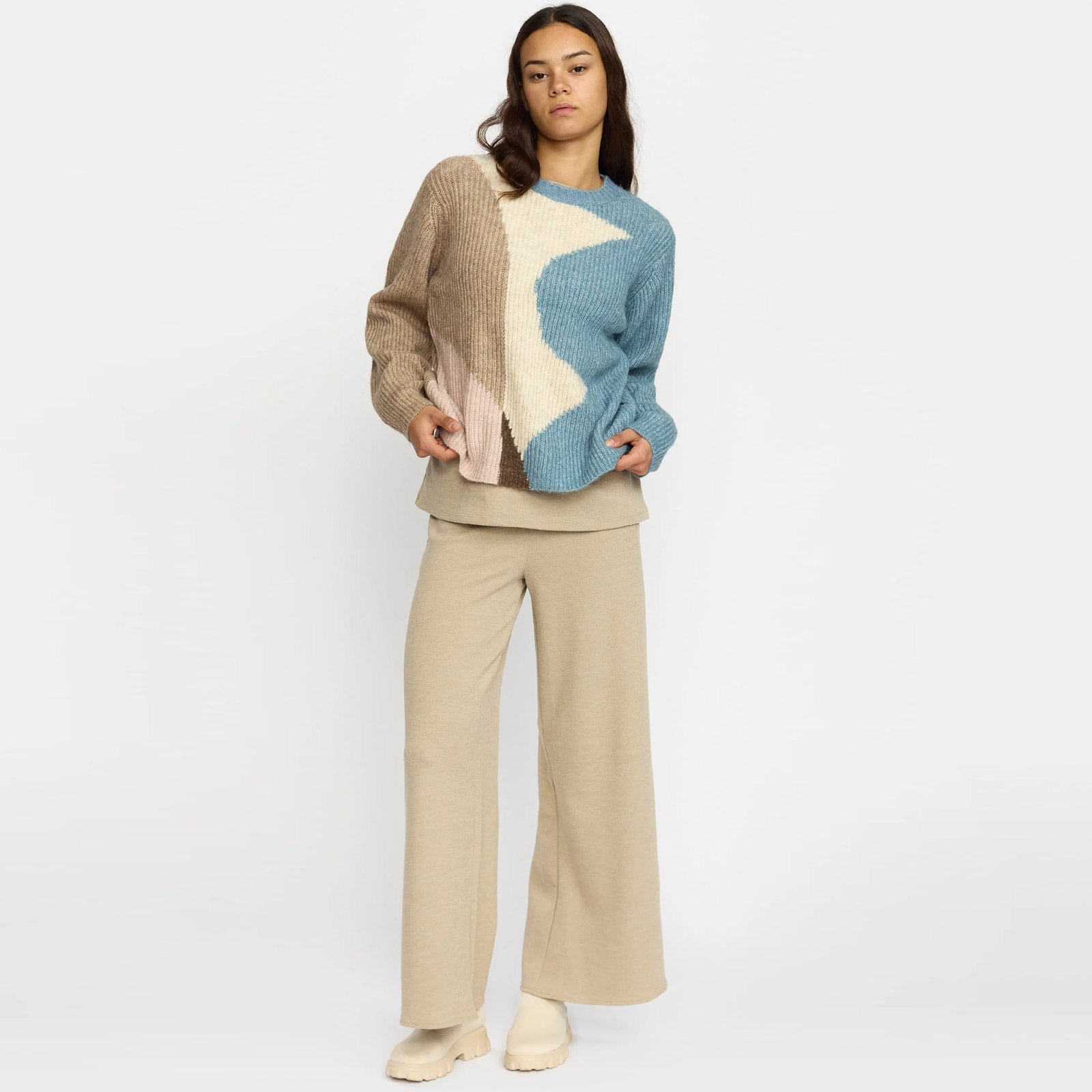 Knit Sweater beige Selfhood