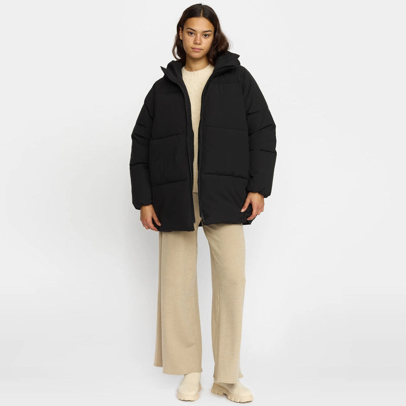 Oversize Puffer black Selfhood