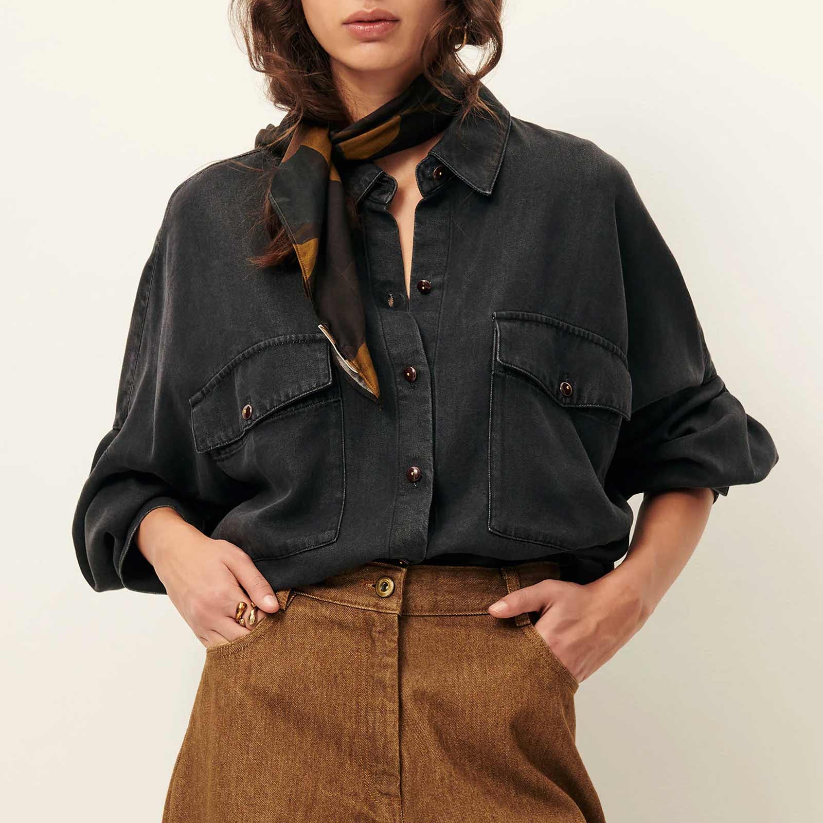 Botaniella Shirt broken black Sessùn