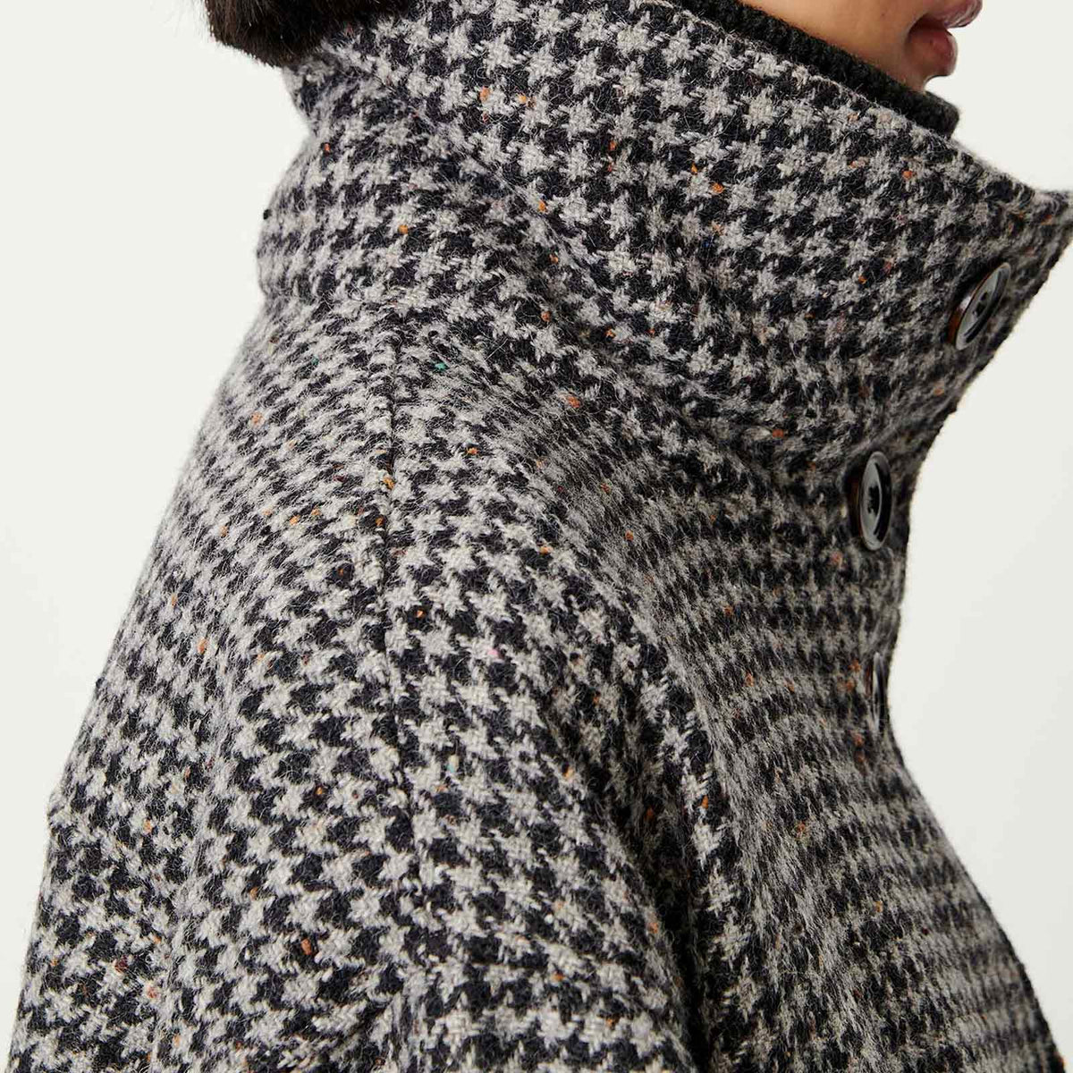 Nariwa Short Coat shelby