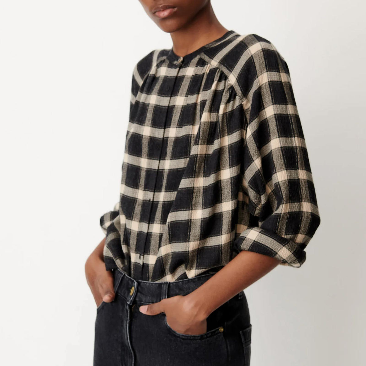 Nicolas Blouse graffitsand