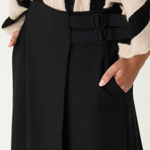 Araika Pants black