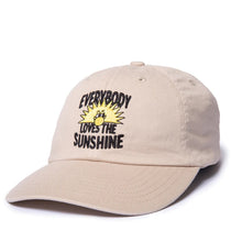 Everybody Loves The Sunshine Dad Cap tan