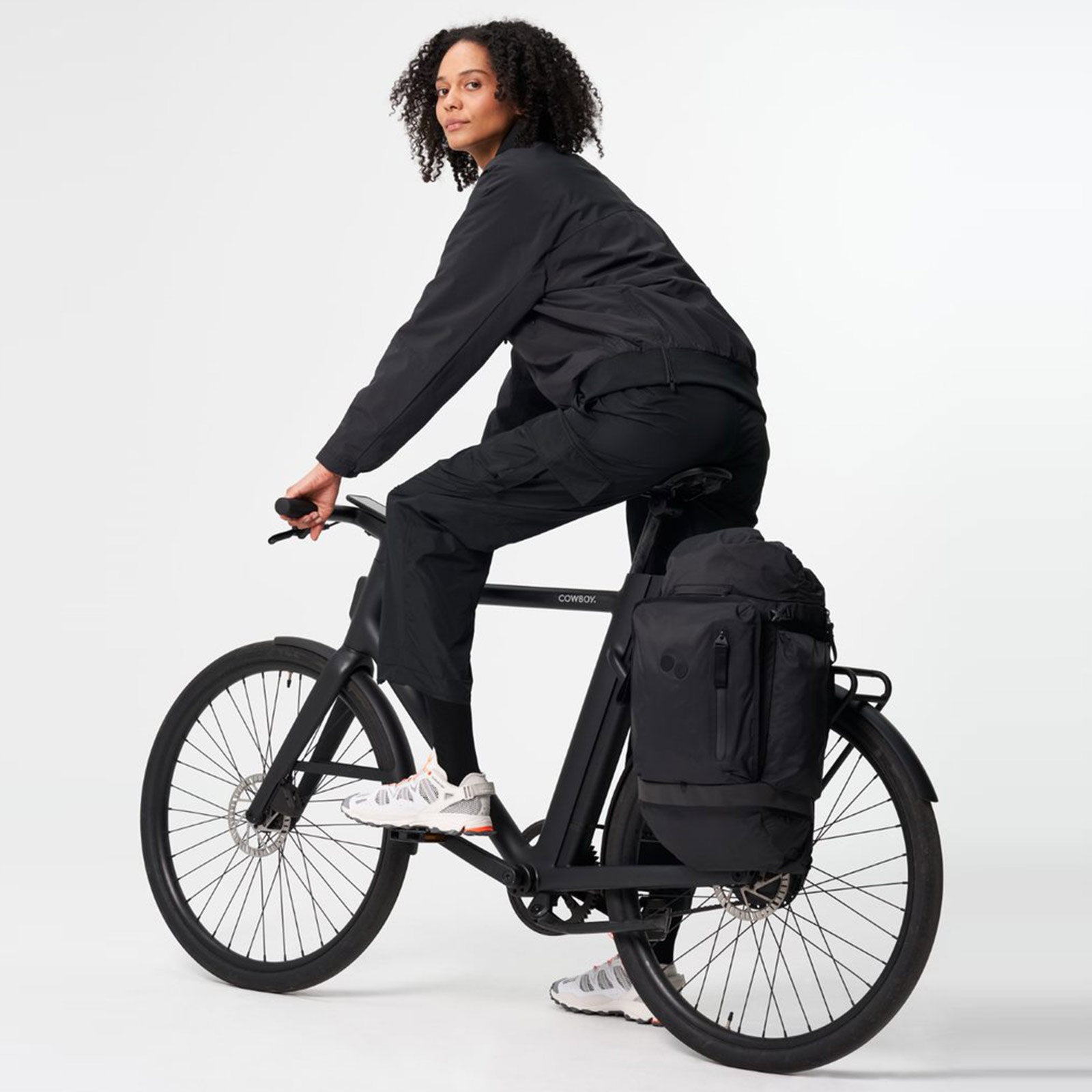 Komut Medium Bike Backpack pure black